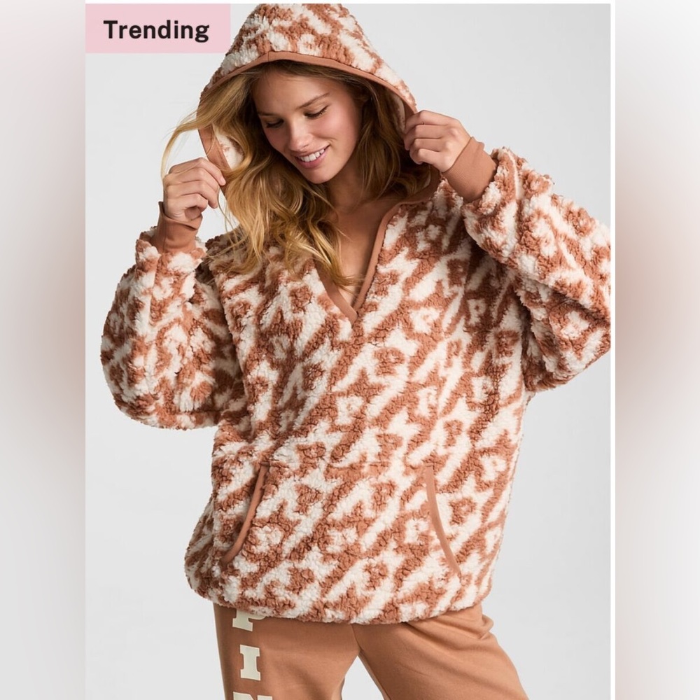 NWT PINK Victoria’s Secret COZY FLEECE PULLOVER HOODIE Shell Toffee Logo Large